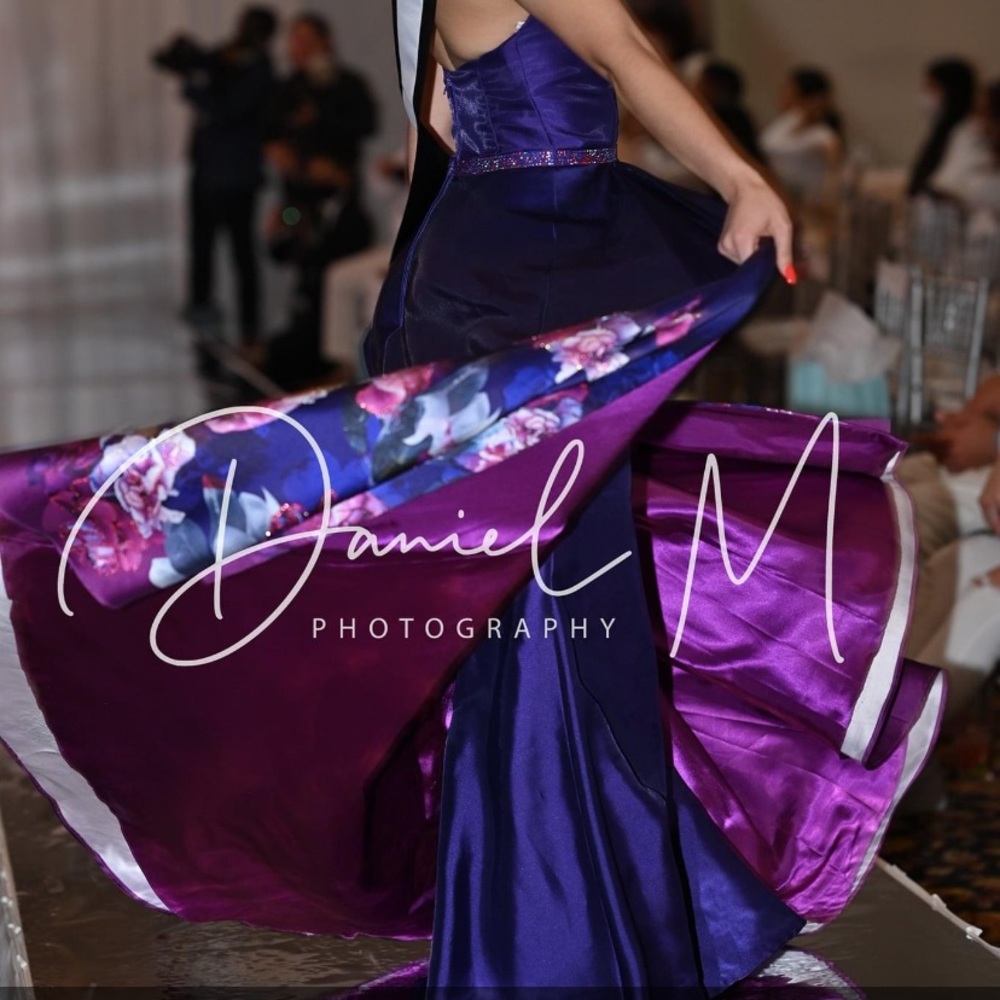 Purple prom dress - Picture 4 of 8